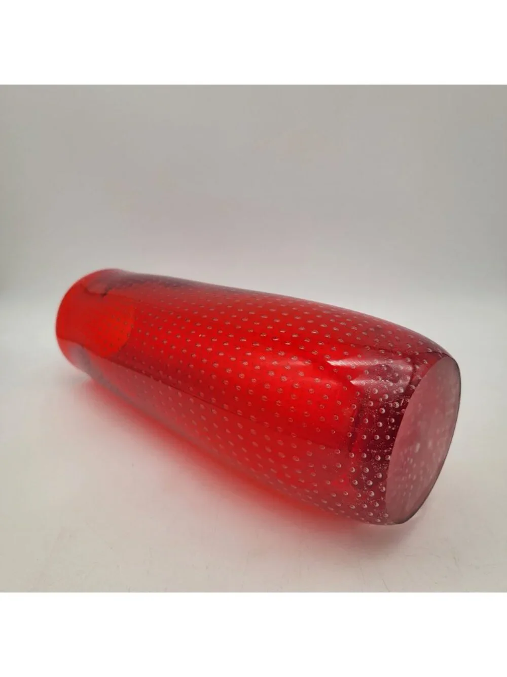Mid-Century Modern Archimede Seguso Red Murano Glass Vase With Bubble Design